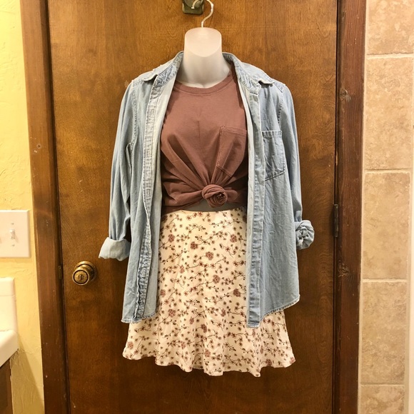 soul cake Dresses & Skirts - Floral print zip-up skater skirt l. NWT sz Large